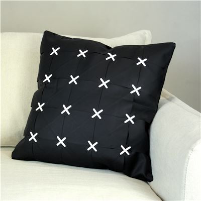 Zara Cushion 45×45 Black